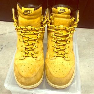 10.5 Nike Dunk 1 Piece “Timbs”